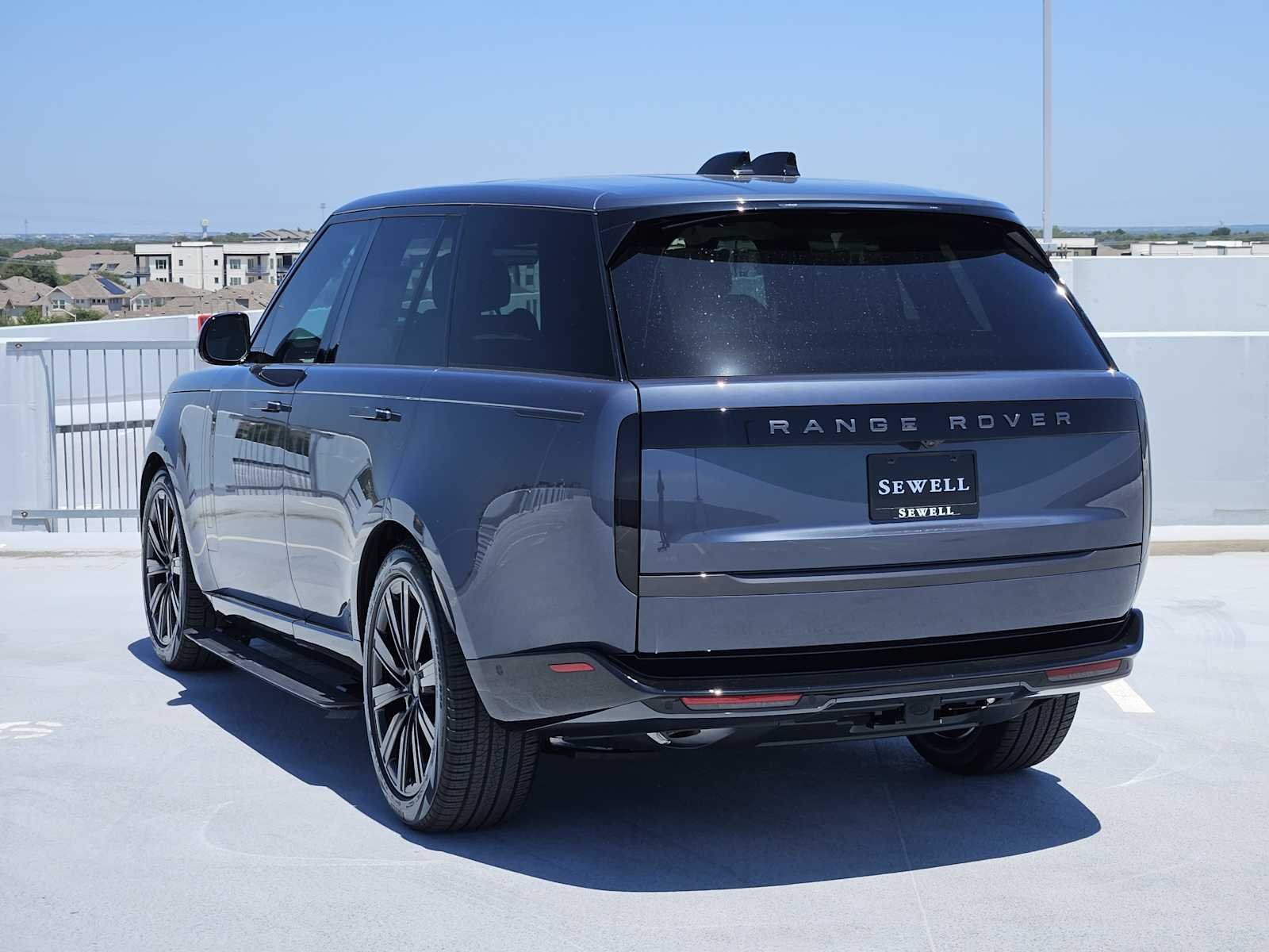 New 2026 Varesine Blue LAND ROVER SE image 7