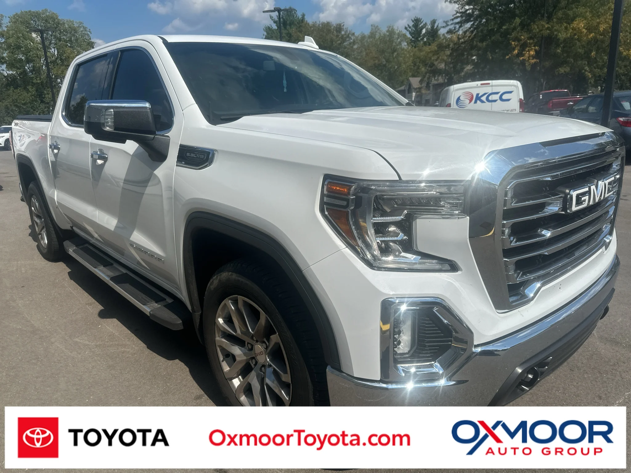 Used 2019 Summit White GMC SLT image 1
