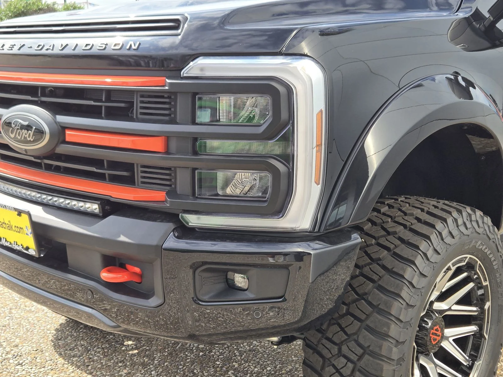 New 2026 Agate Black Metallic Ford F-250® Lariat® image 4