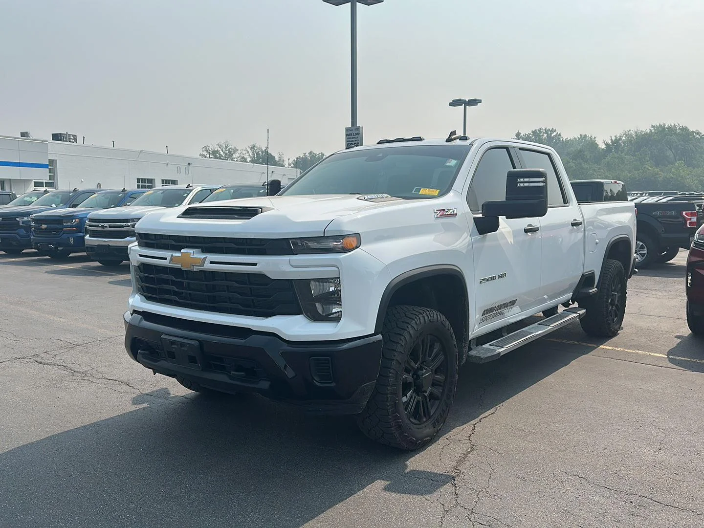 Used 2024 Summit White Chevrolet Custom image 7