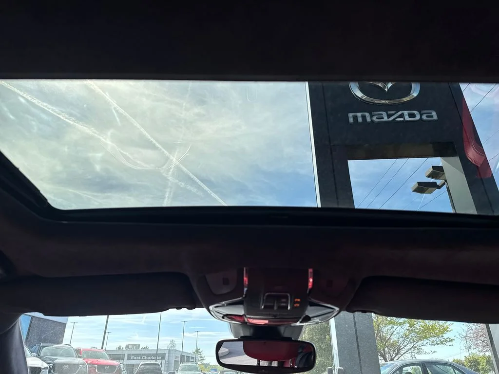 Used 2019  Maserati S GranLusso image 17