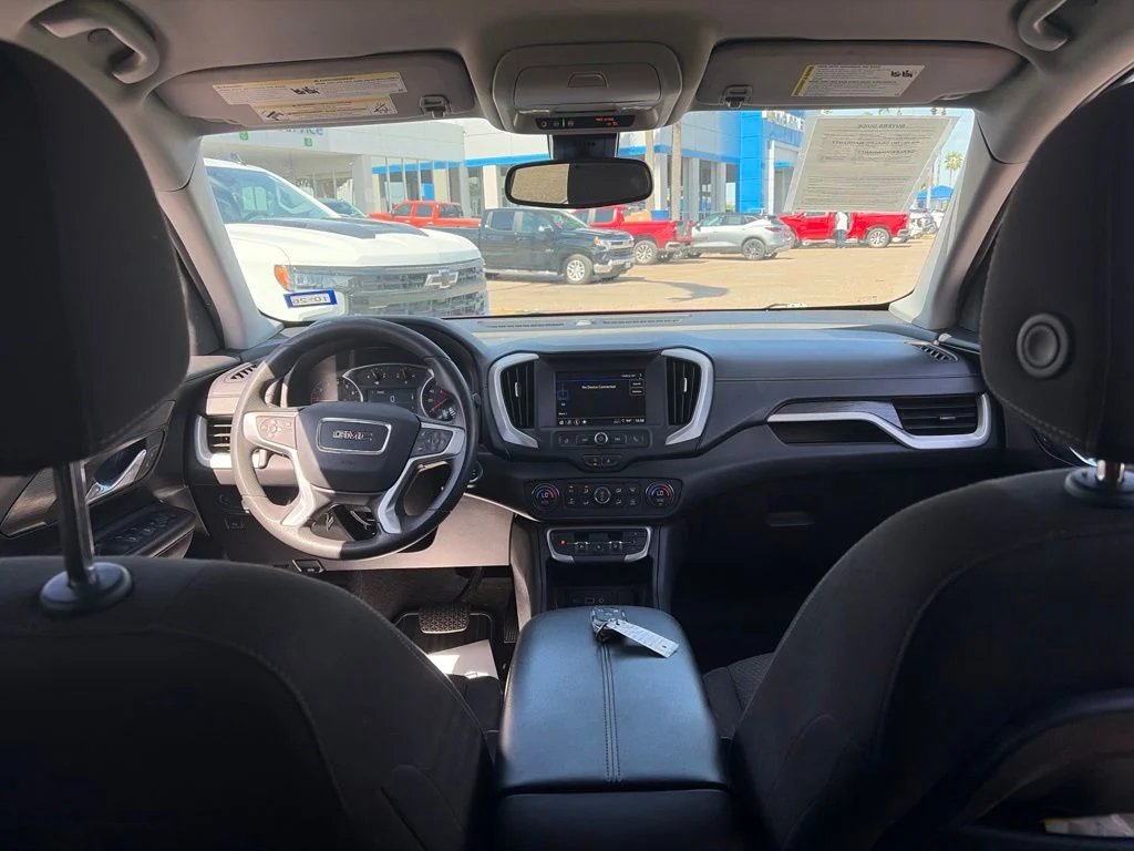 Used 2024 Red GMC SLE image 11