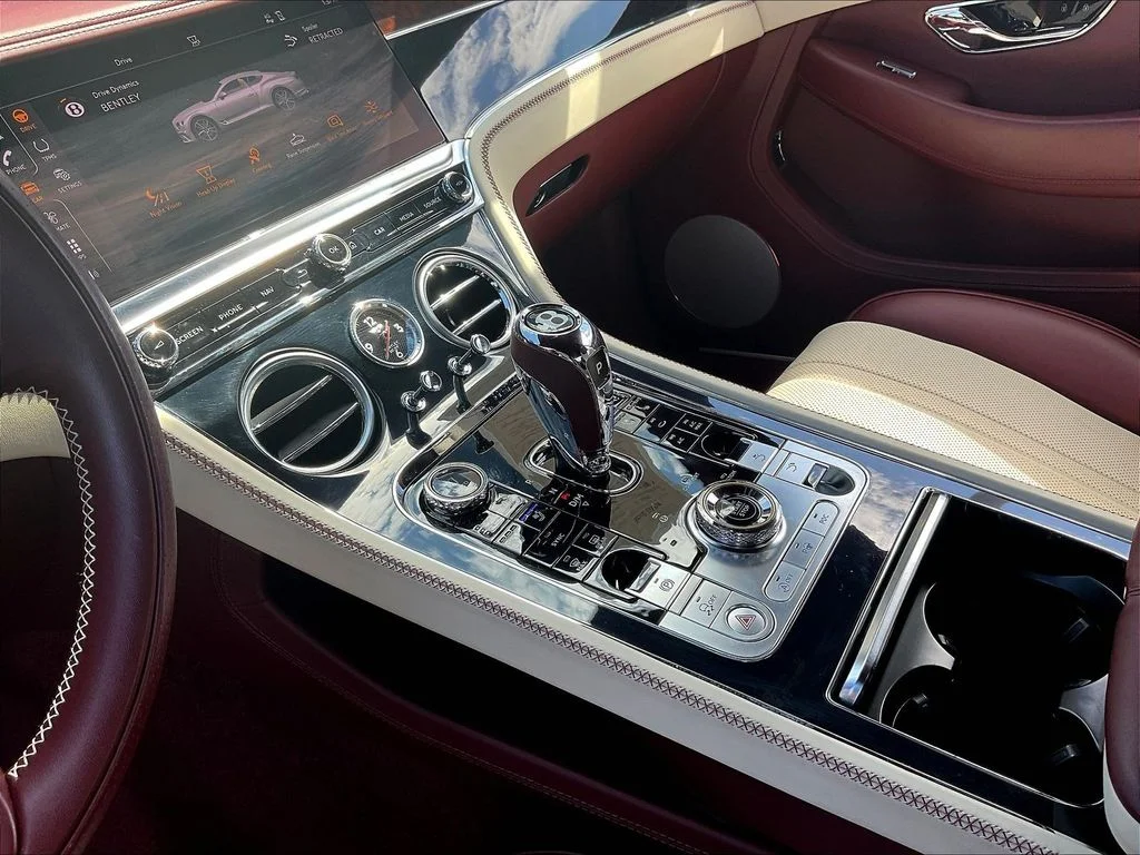 Used 2021 Cricket Ball Bentley V8 image 18