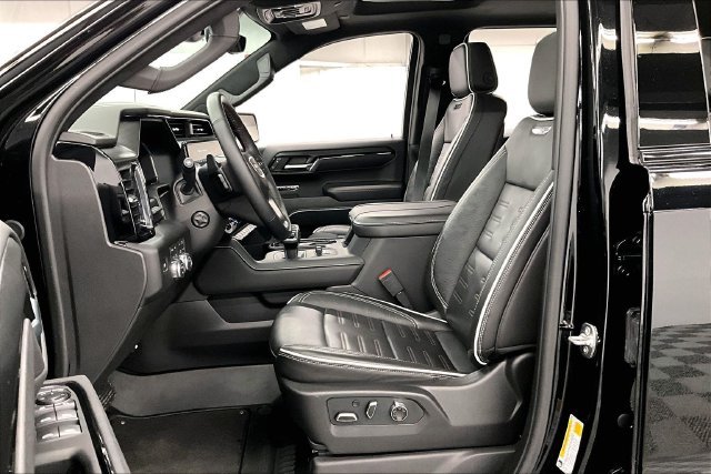 Used 2026 Onyx Black GMC AT4X image 24