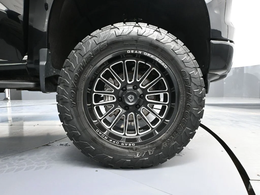Certified Used 2022 Black Chevrolet RST image 18