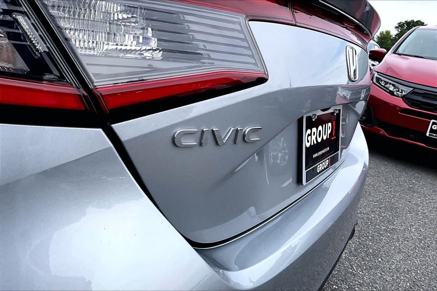 Used 2024 Lunar Silver Metallic Honda Sport image 29