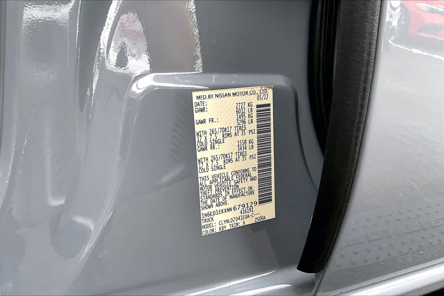 Used 2022 Boulder Grey Pearl Nissan PRO-4X image 36