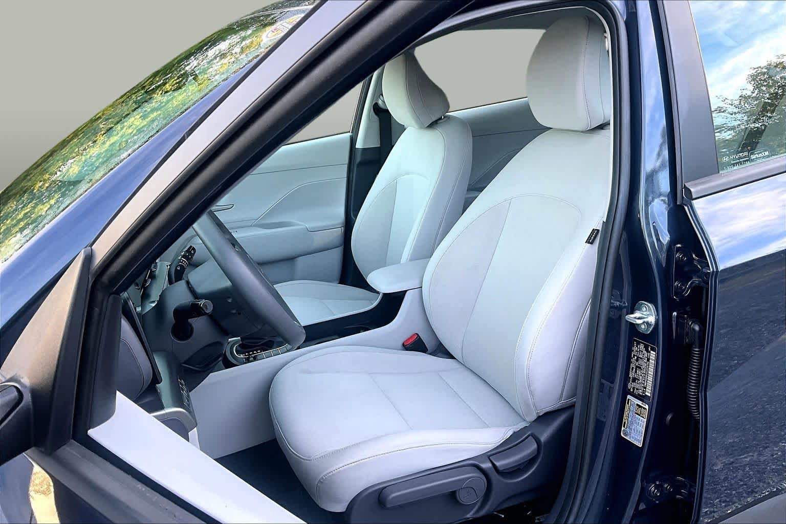 Used 2025 Denim Blue Hyundai SE image 8