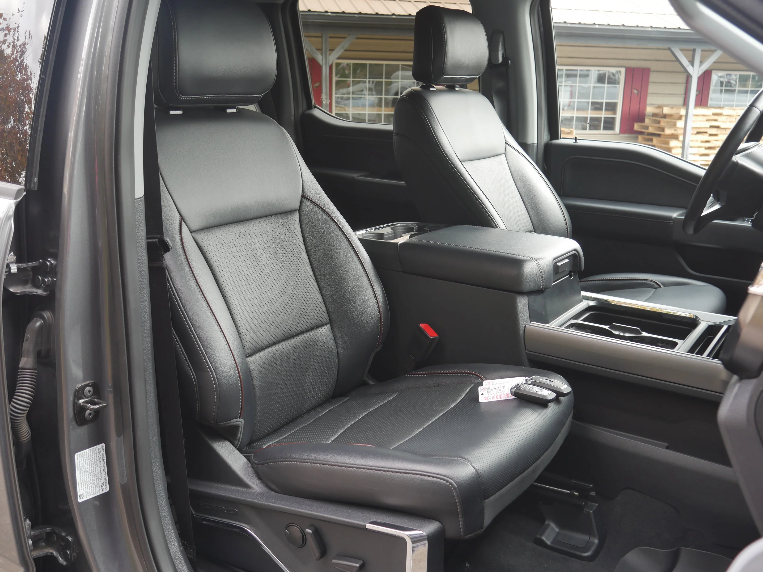 Certified Used 2024 Carbonized Gray Metallic Ford LARIAT image 33