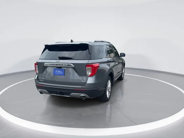 Used 2021 Gray Ford Limited image 6