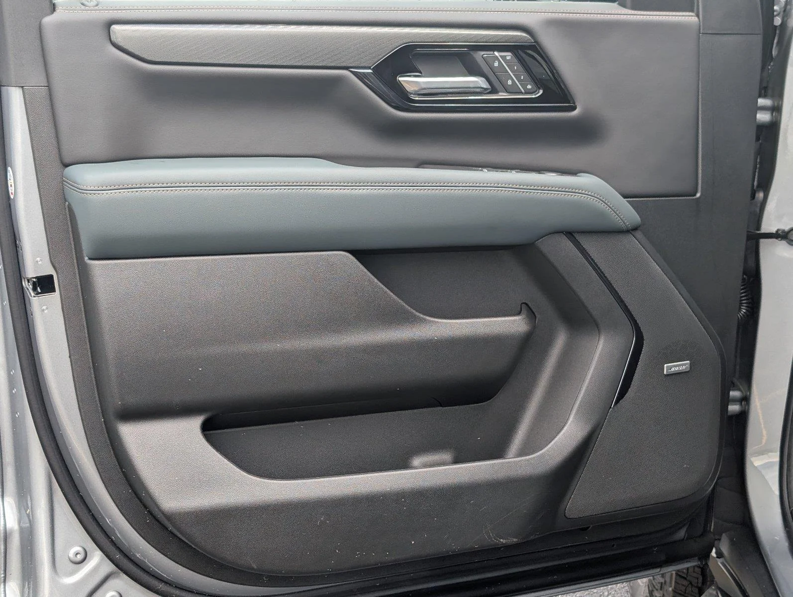 New 2026 Sterling Metallic GMC AT4 image 12