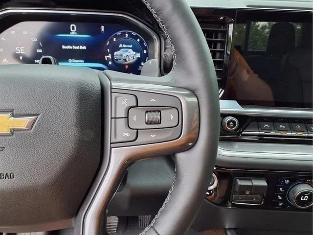 New 2026 Polar White Tricoat Chevrolet High Country image 22