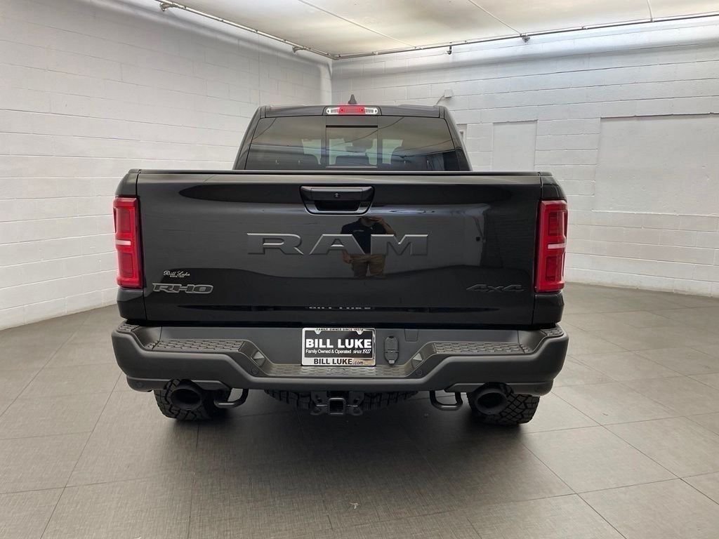 New 2026 Diamond Black Crystal Pearl-Coat Exterior Paint RAM RHO image 4
