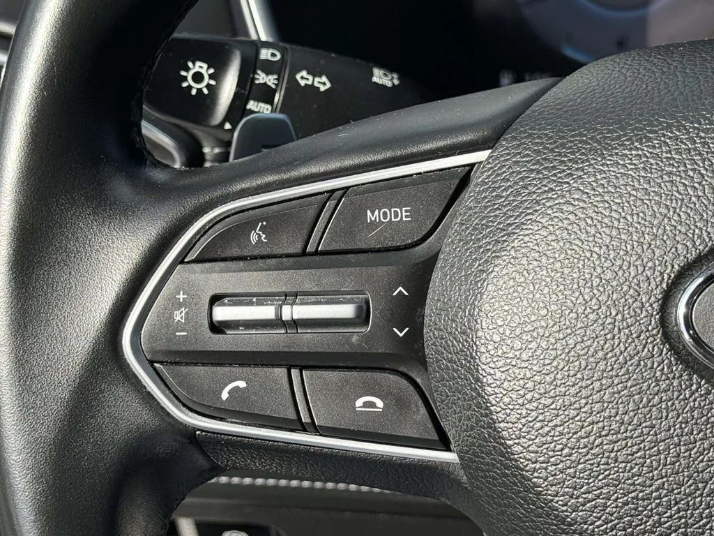 Used 2023 Silver Hyundai SEL image 23
