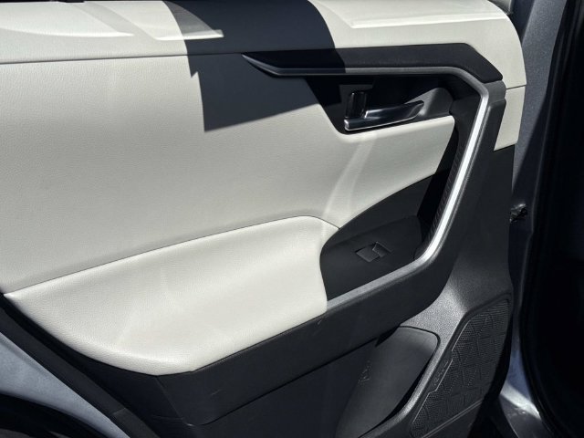 Used 2021 Silver Sky Metallic Toyota XLE image 12