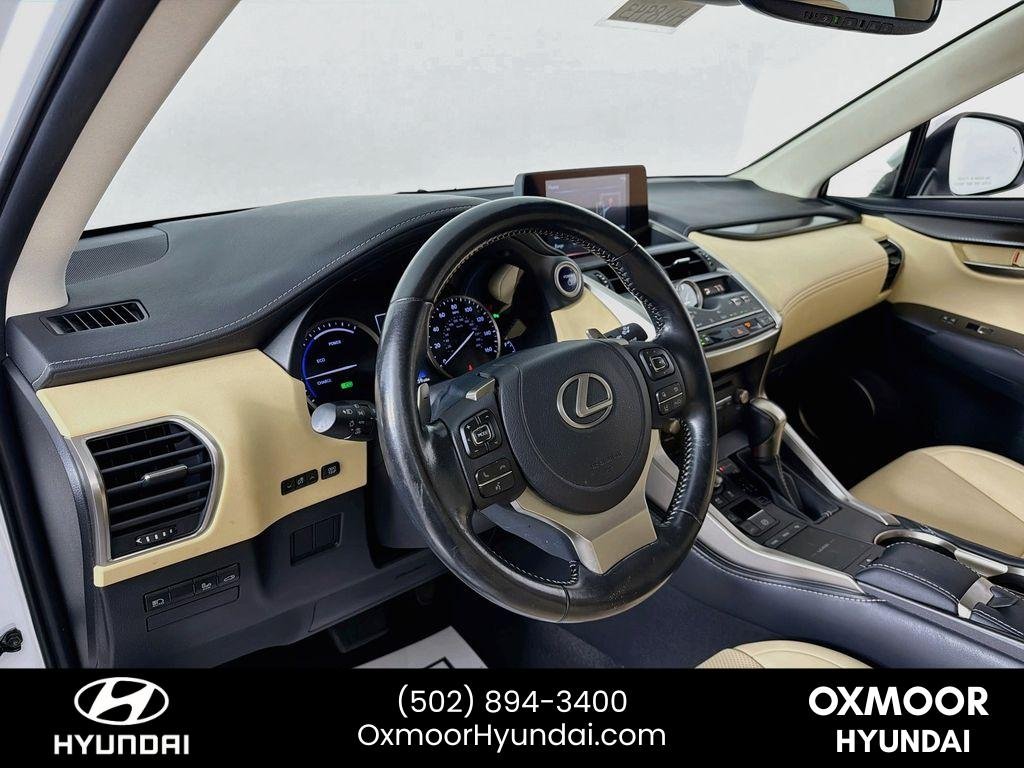 Used 2021 Eminent White Pearl Lexus Base image 9