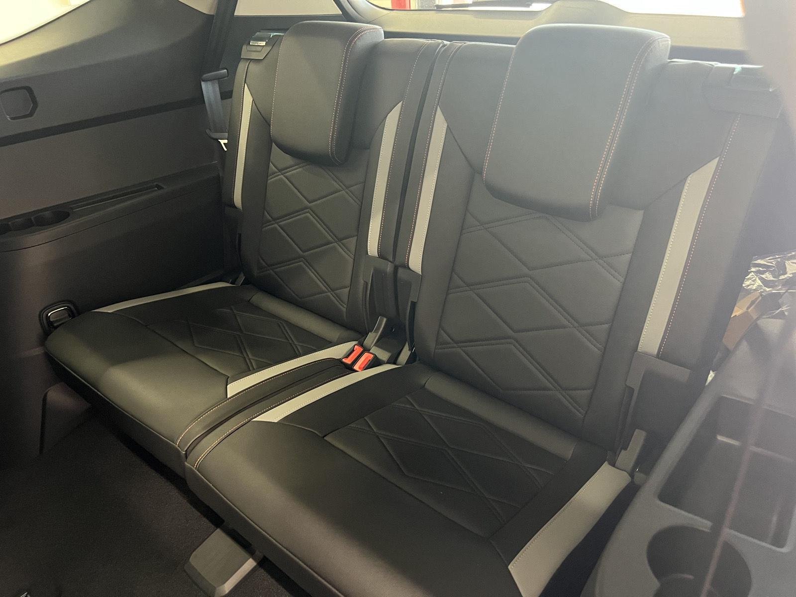 New 2026 Pure Gray Volkswagen 2.0T Peak Edition image 25