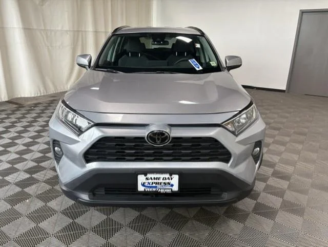 Used 2021 Silver Sky Metallic Toyota XLE image 3