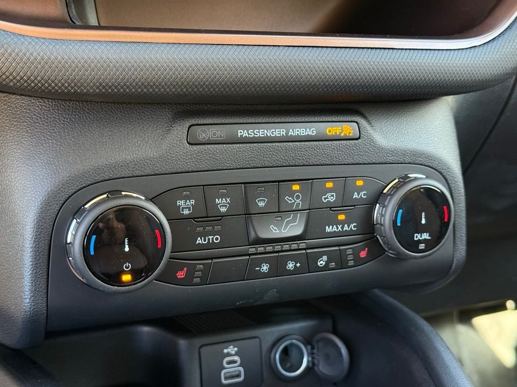 New 2024 Azure Gray Tinted Clearcoat Ford Badlands® image 9