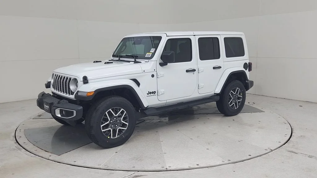 New 2026 Bright White Clear-Coat Exterior Paint Jeep Sahara image 7
