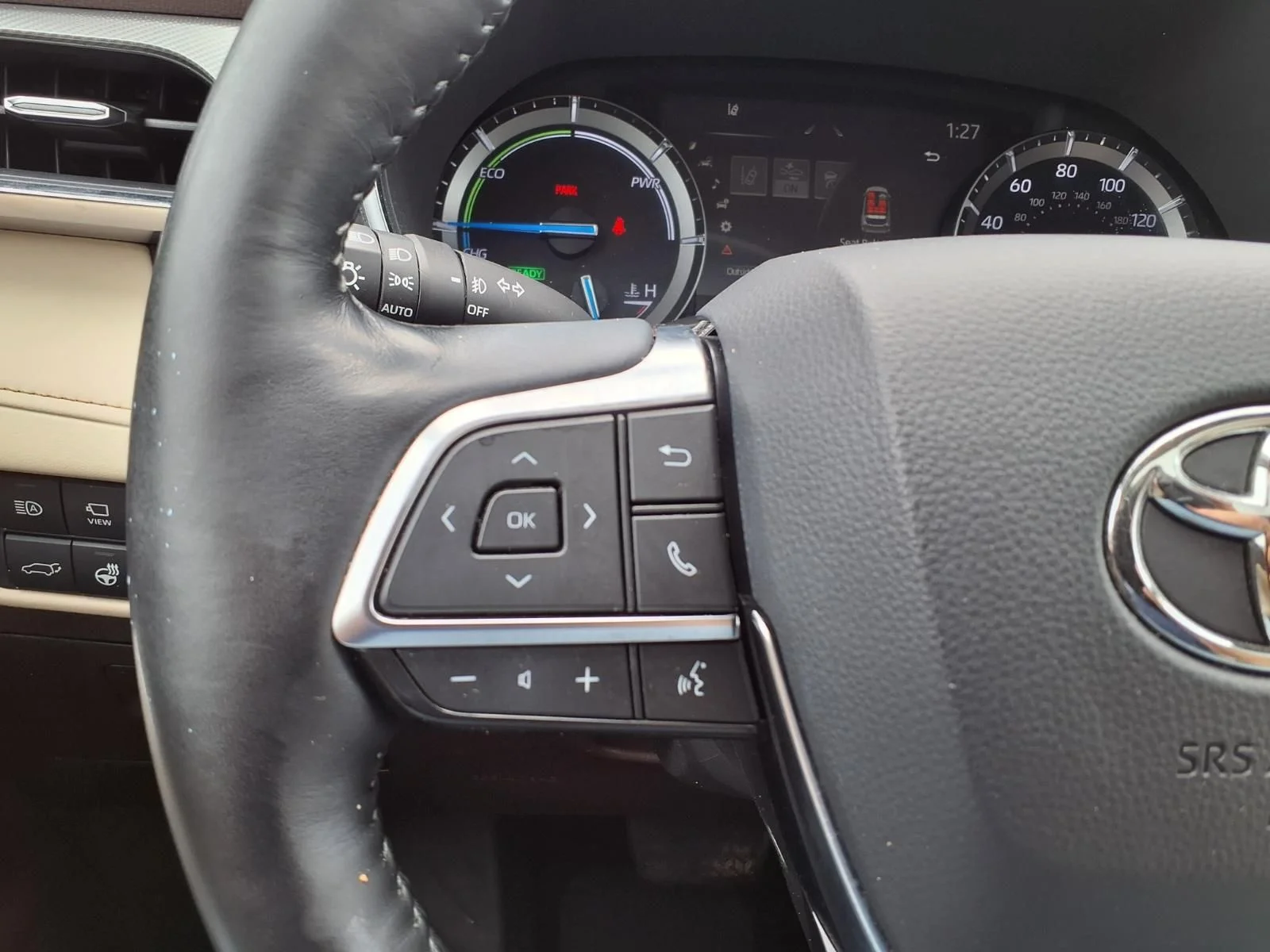Used 2021 White Toyota Platinum image 22