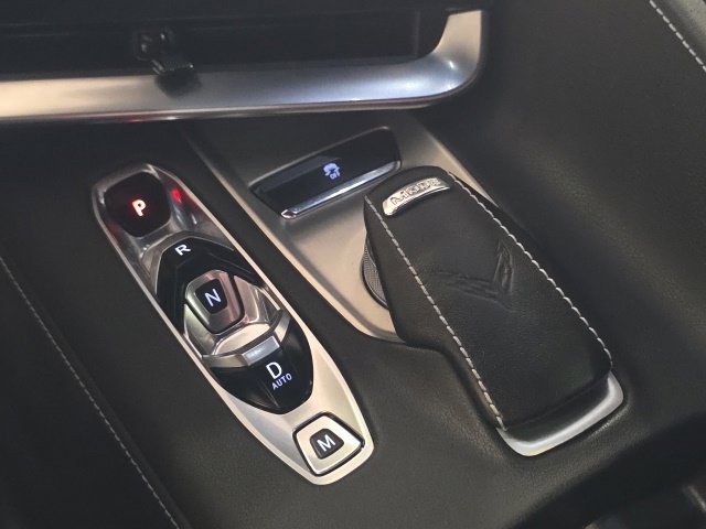 Used 2025 Red Chevrolet Z06 image 18