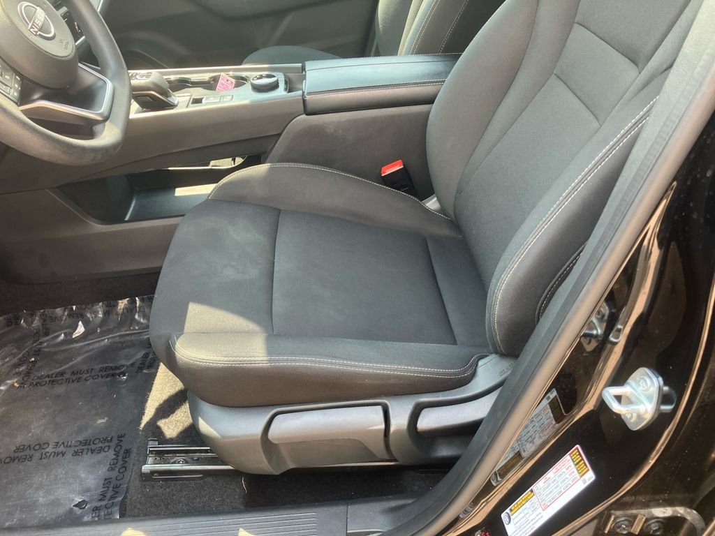 Used 2024 Black Nissan S image 7