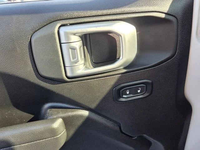 Used 2025 White Jeep Sport image 27