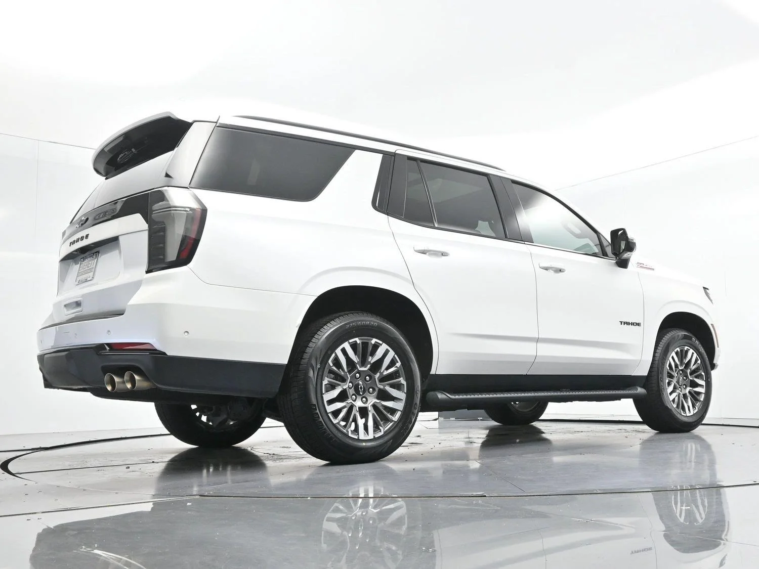 Used 2025 Iridescent Pearl Tricoat Chevrolet Z71 image 50