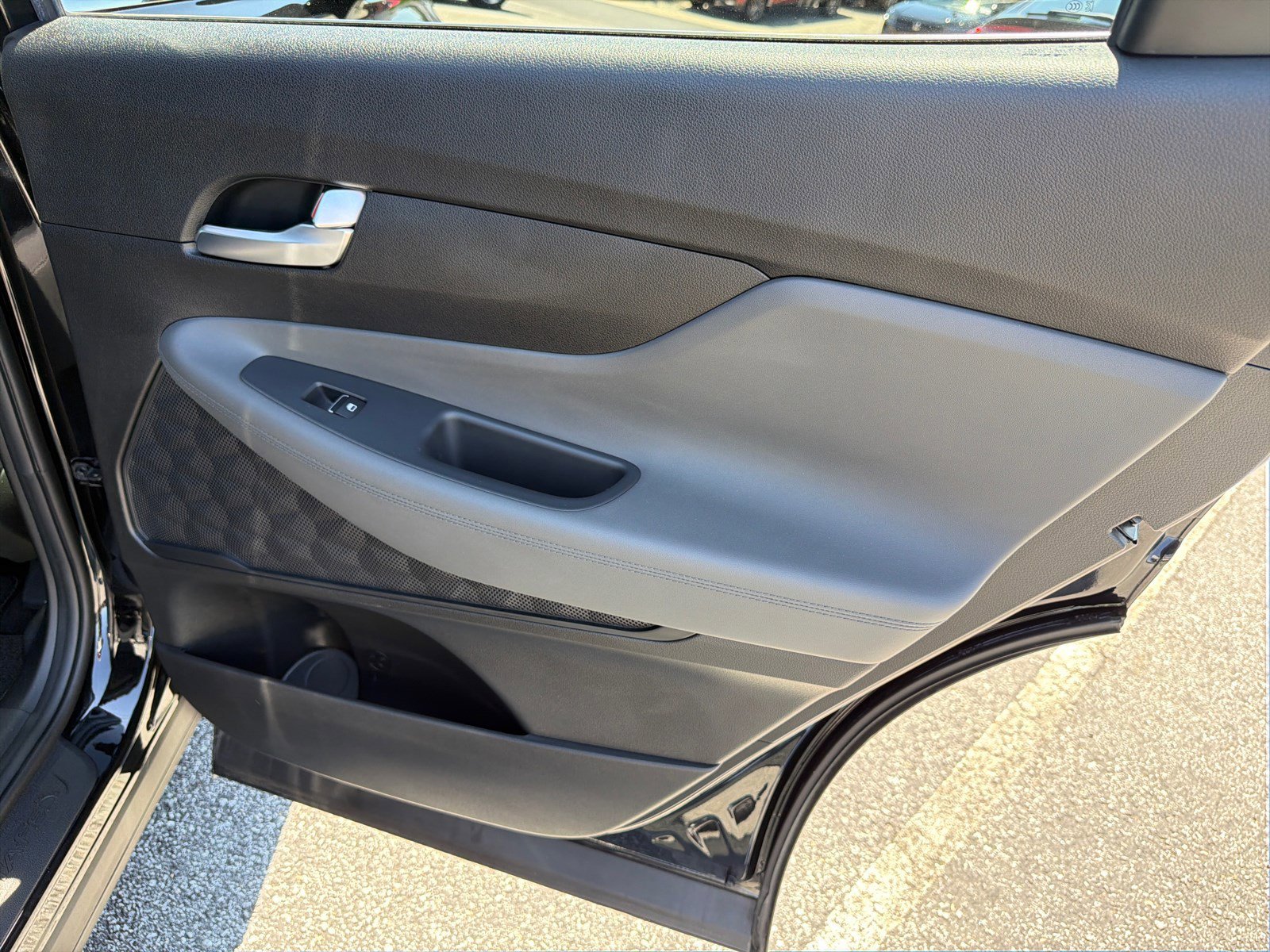Used 2023 Twilight Black Hyundai SEL image 18