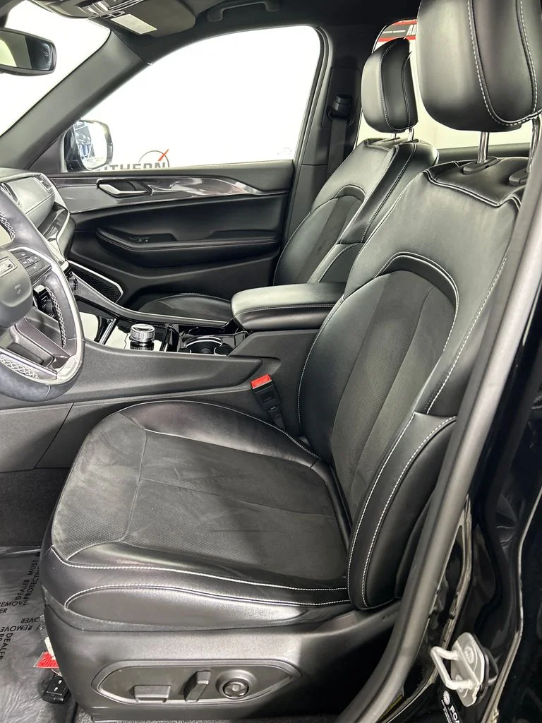 Certified Used 2021 Black Jeep Altitude image 12