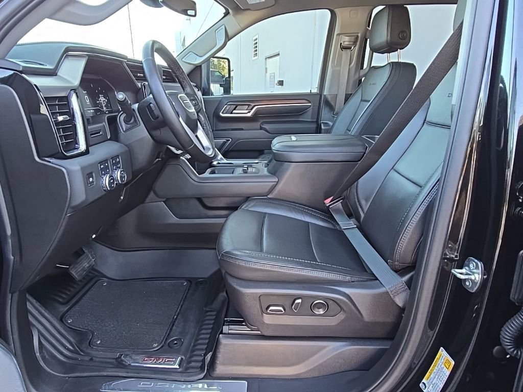2025 GMC Sierra 3500HD Denali - Photo 24