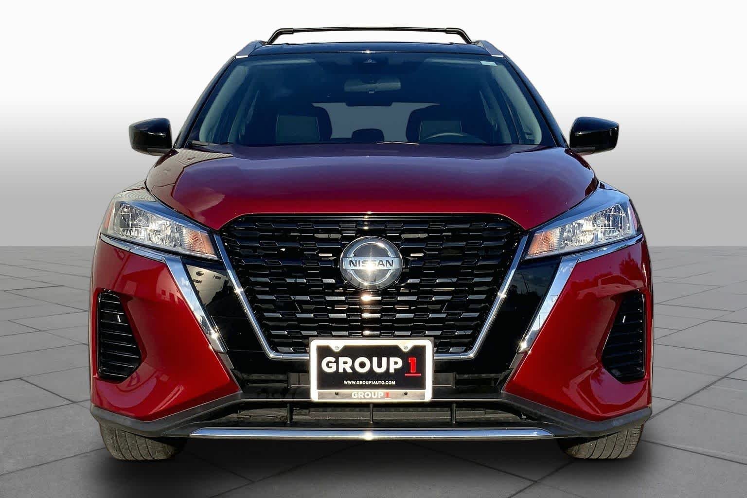 Used 2021 Scarlet Ember Tintcoat/Super Black Nissan SV image 4