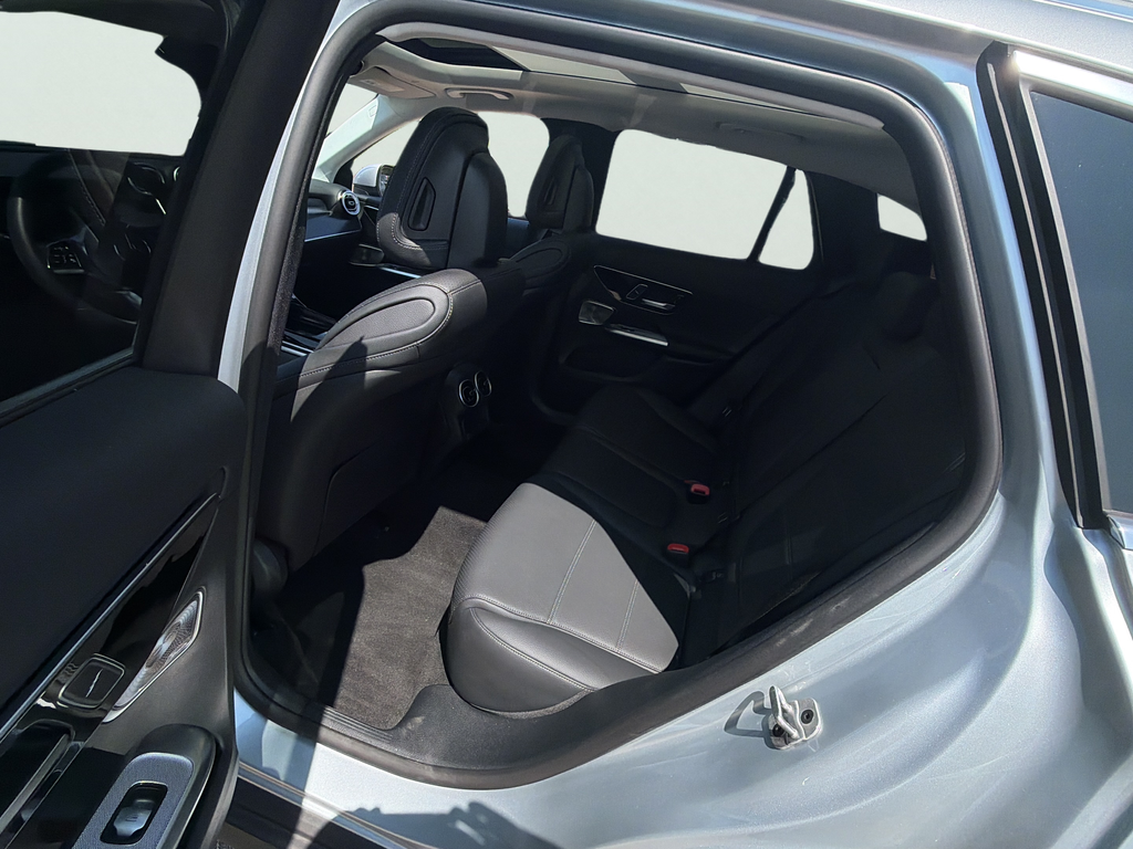 Used 2026 Silver Mercedes-Benz GLC 300 image 20