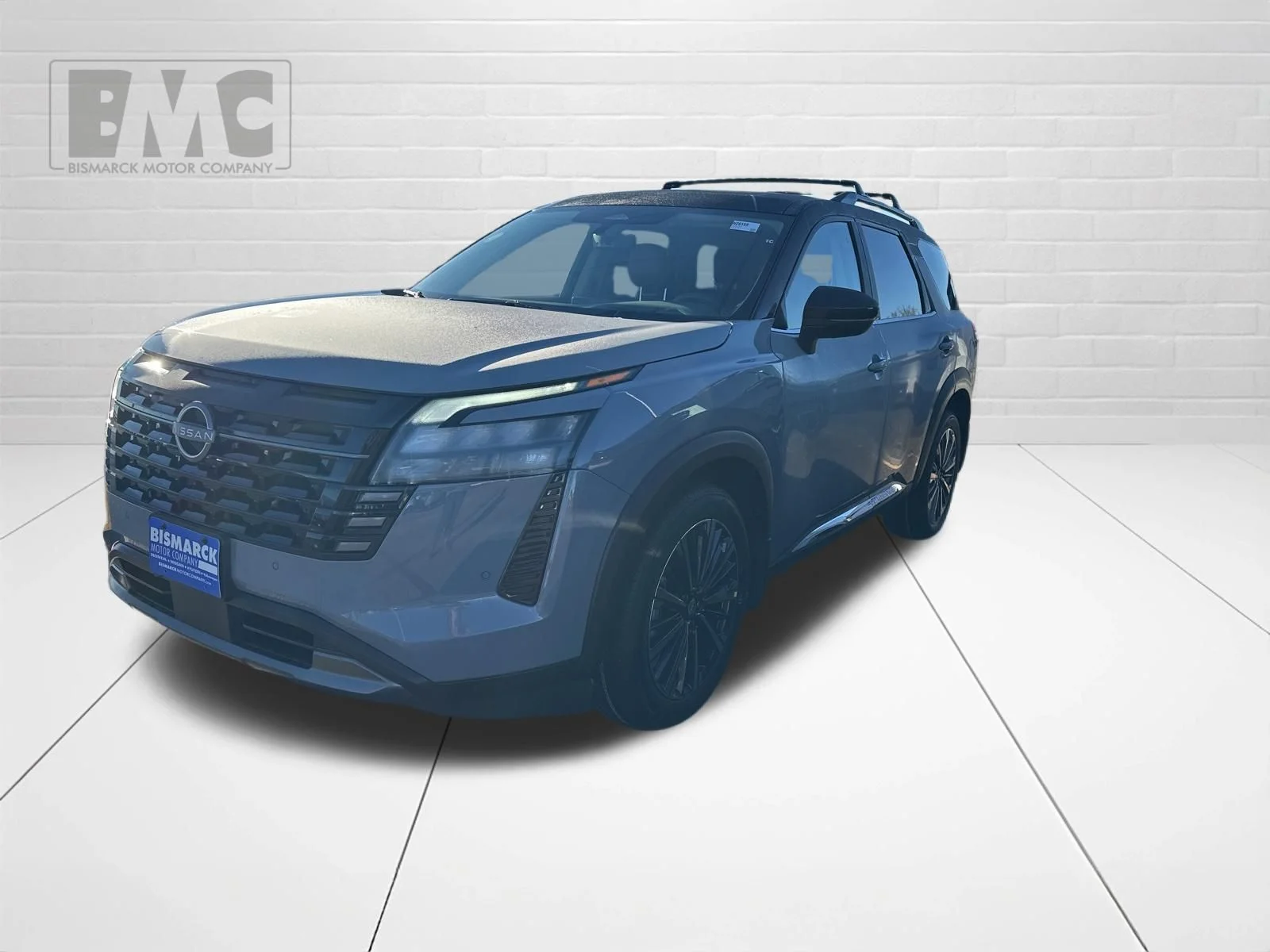 2026 Nissan Pathfinder Platinum 4WD's photo