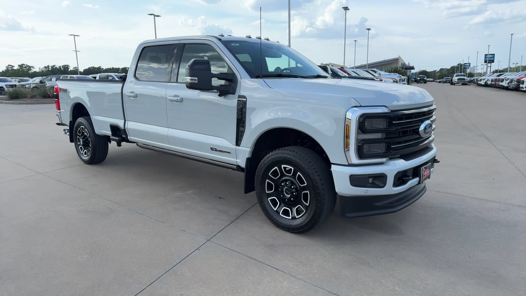 Used 2025 Gray Ford Platinum image 3