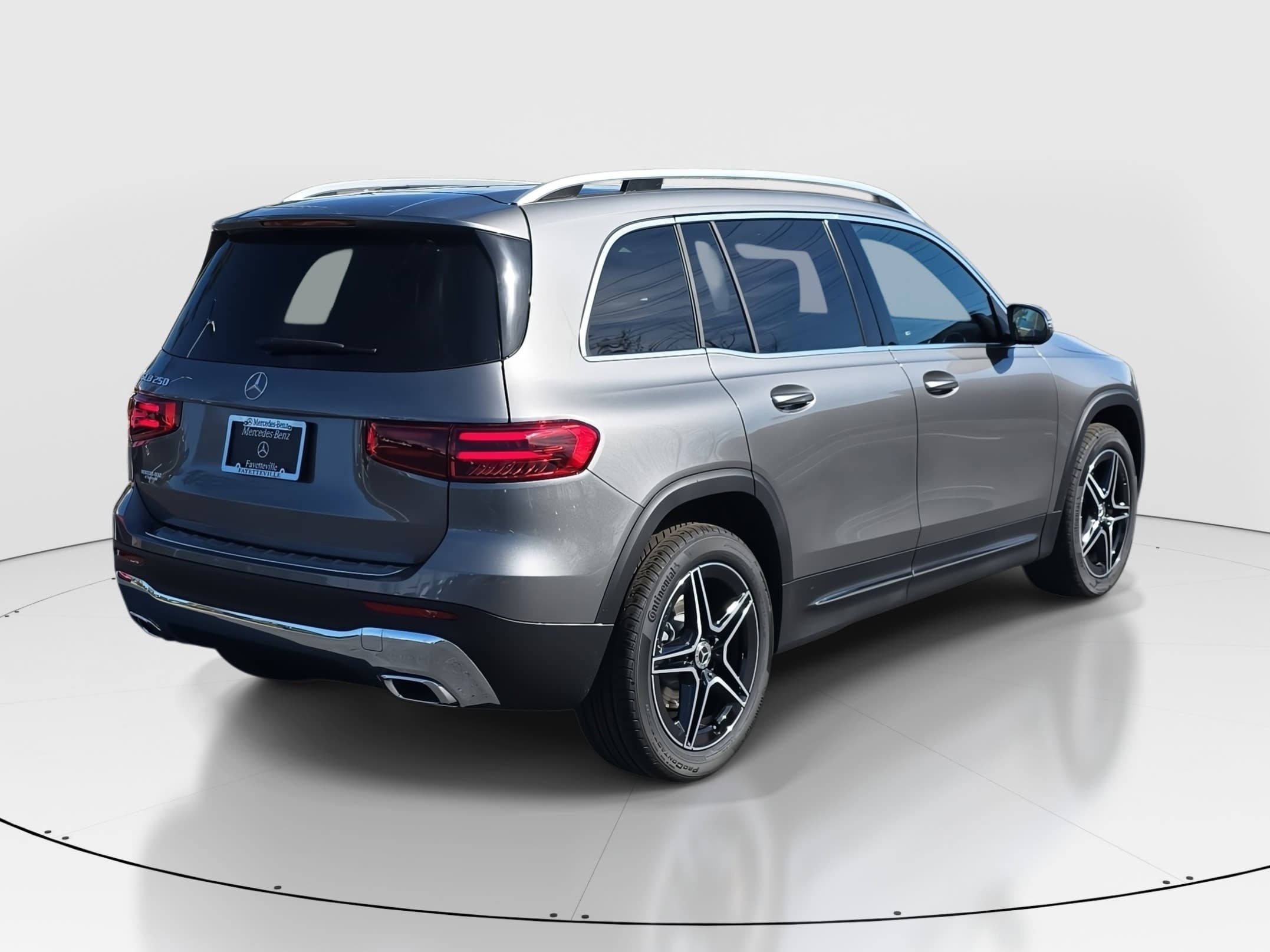 New 2026 Mountain Grey Metallic Mercedes-Benz GLB250 image 5