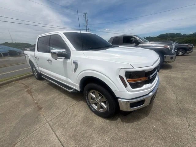 Used 2024 White Ford XLT image 9