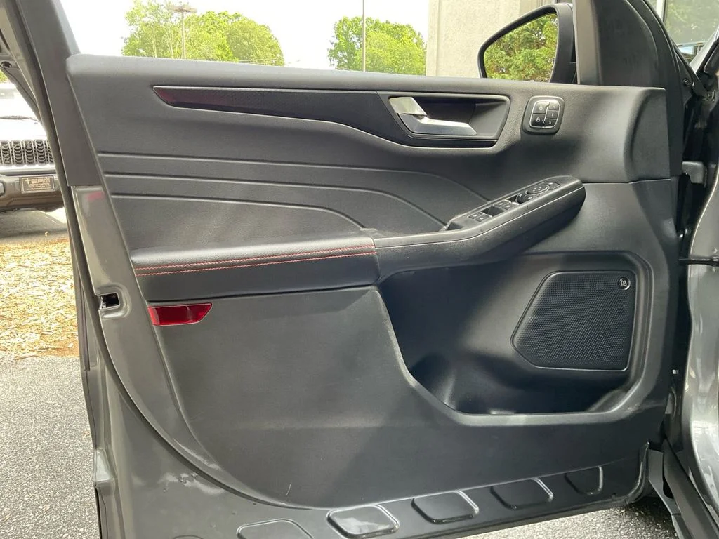 Used 2022 Gray Ford SEL image 33