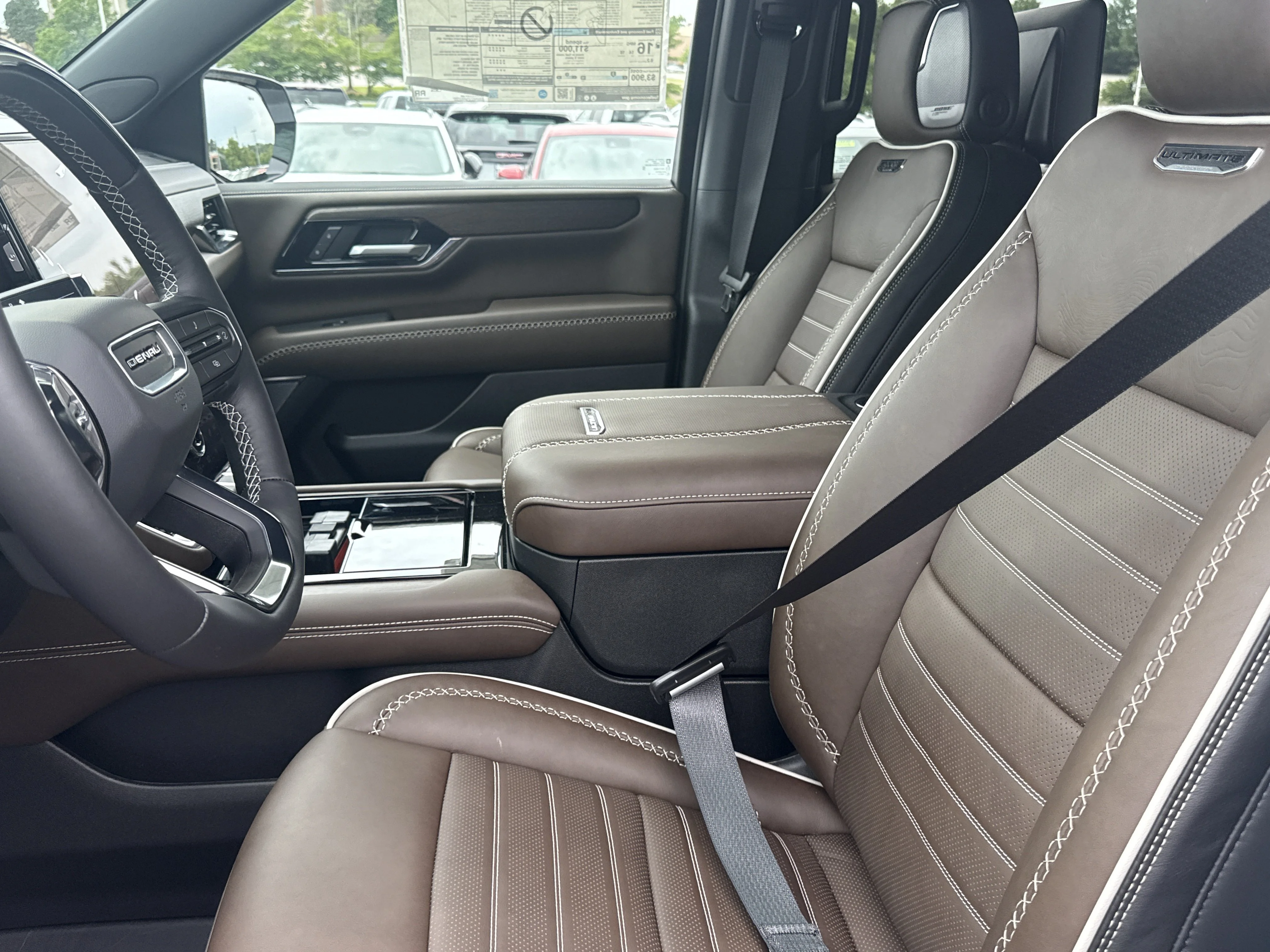 New 2026 Glacier White Tricoat GMC Denali Ultimate 4WD image 5