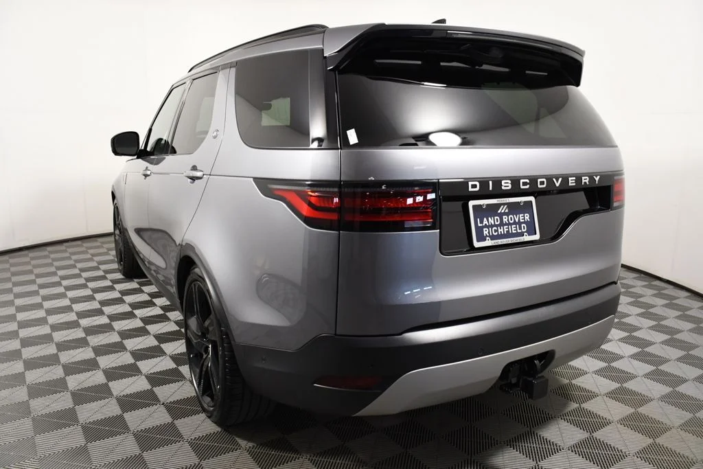 Certified Used 2025 Eiger Grey Metallic Land Rover S image 4