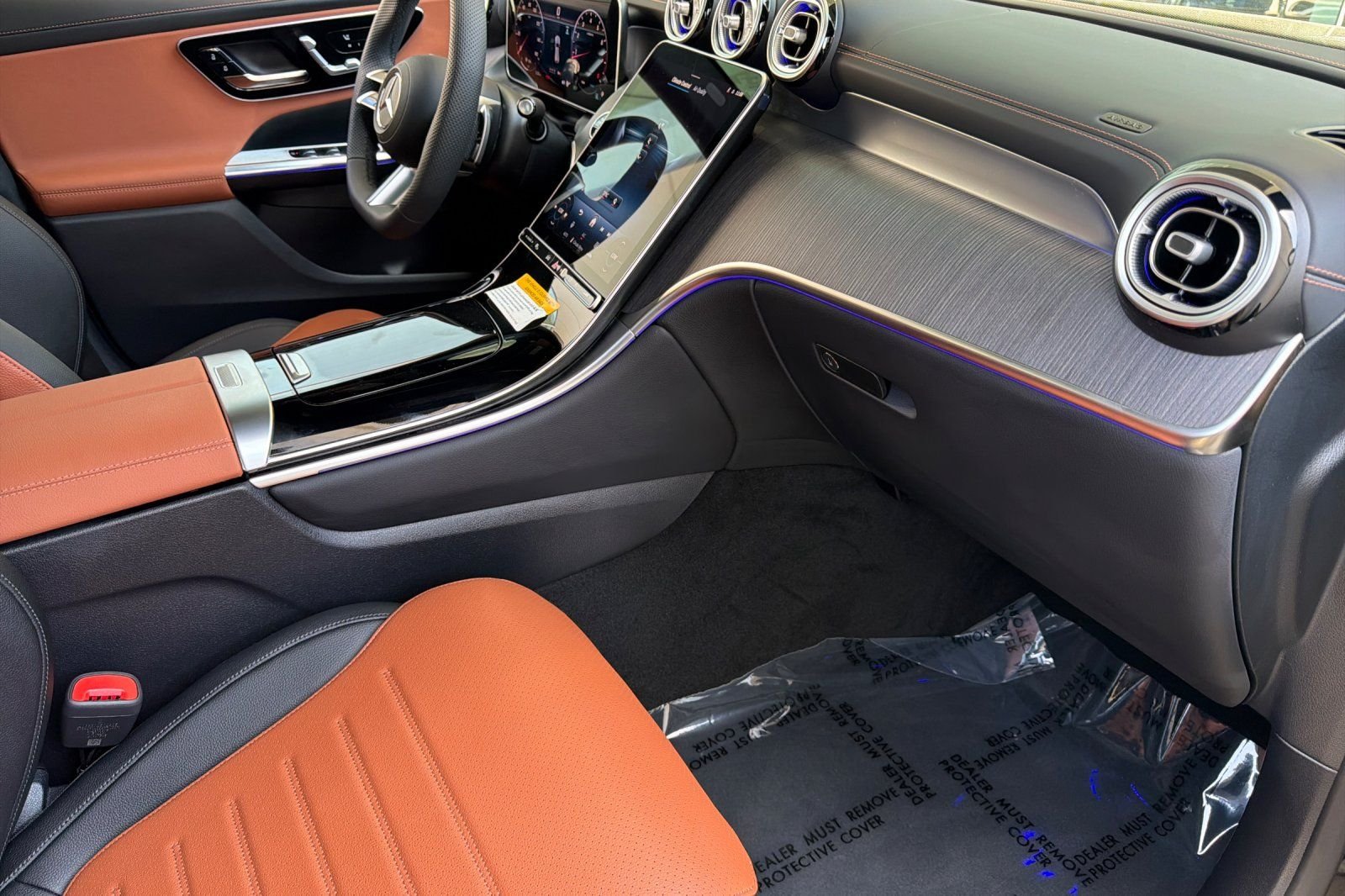 New 2026 Obsidian Black Metallic Mercedes-Benz GLC 300 image 17