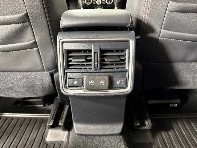 Used 2019 Dark Gray Metallic Subaru Touring image 13