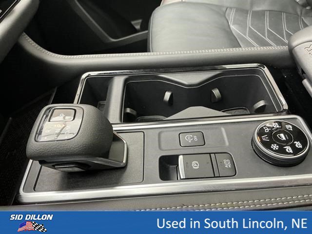 Used 2024 Scarlet Ember Nissan Platinum image 13