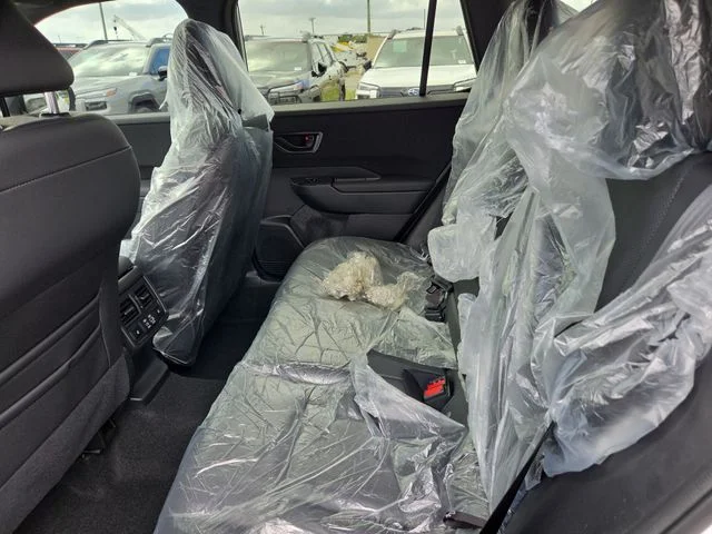 New 2026 CRYSTAL WHITE PEARL Subaru Limited image 23