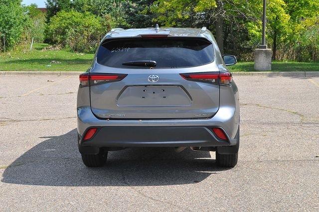 Used 2026  Toyota XLE image 4