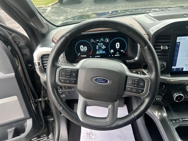 Certified Used 2022 Agate Black Metallic Ford Lariat image 13
