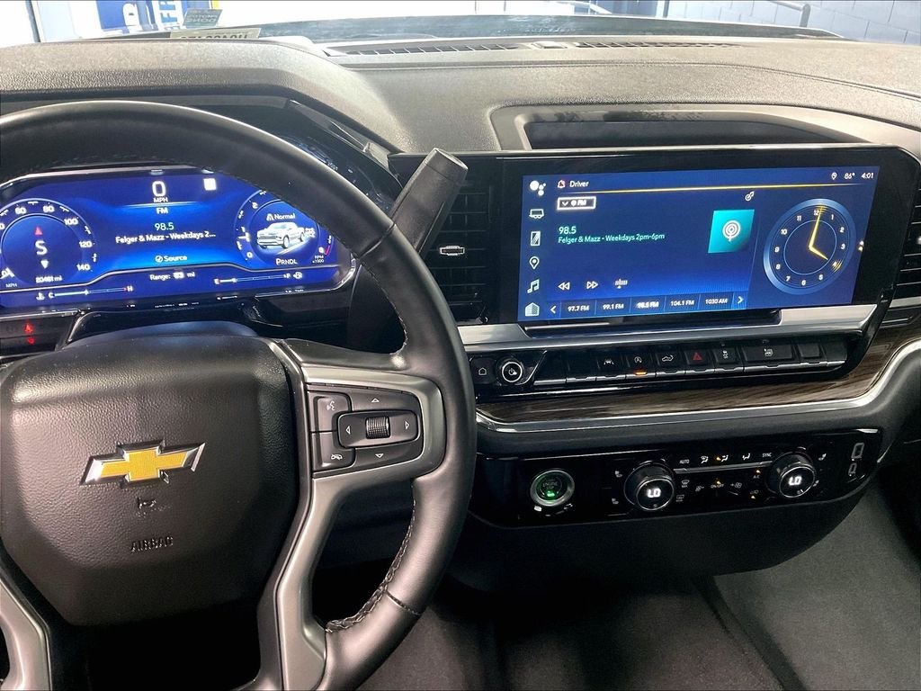 Used 2023 Gray Chevrolet LT image 18
