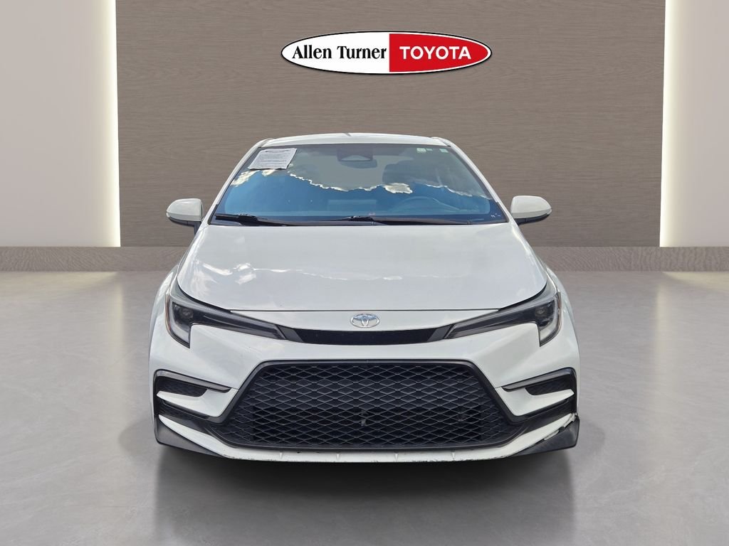 Used 2023 White Toyota SE image 3