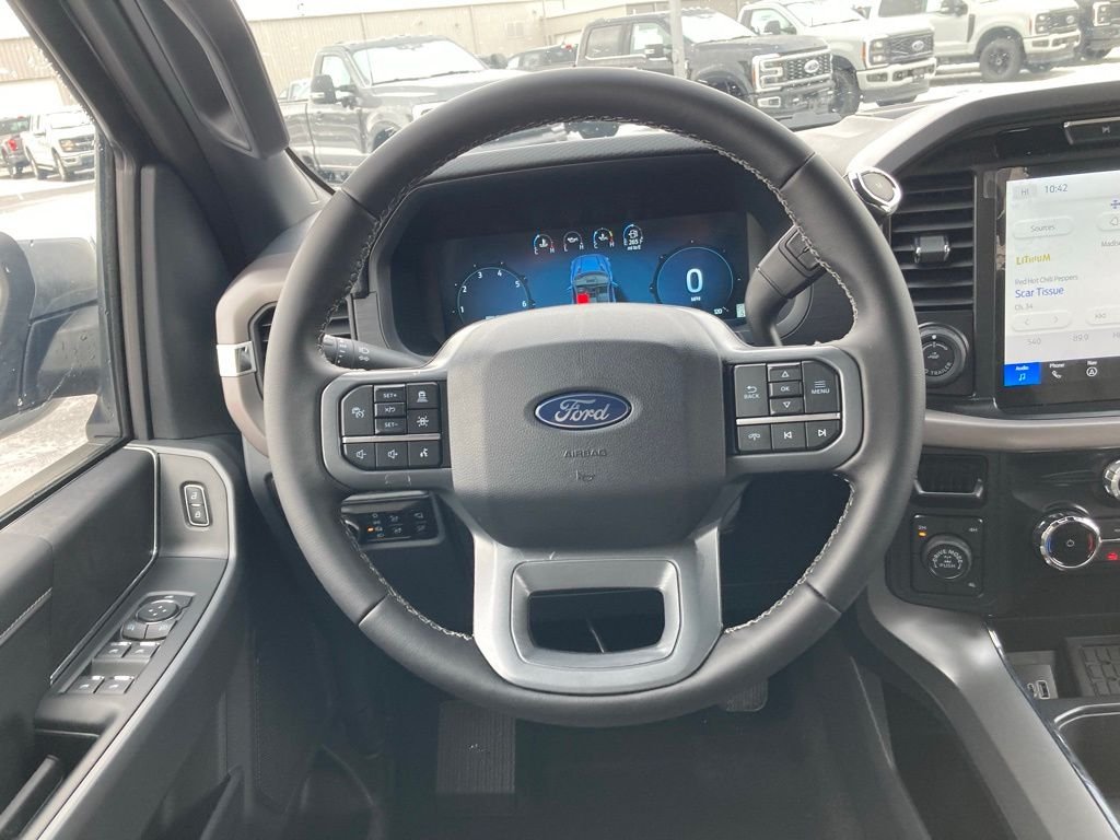 Used 2025 Gray Ford XLT image 31